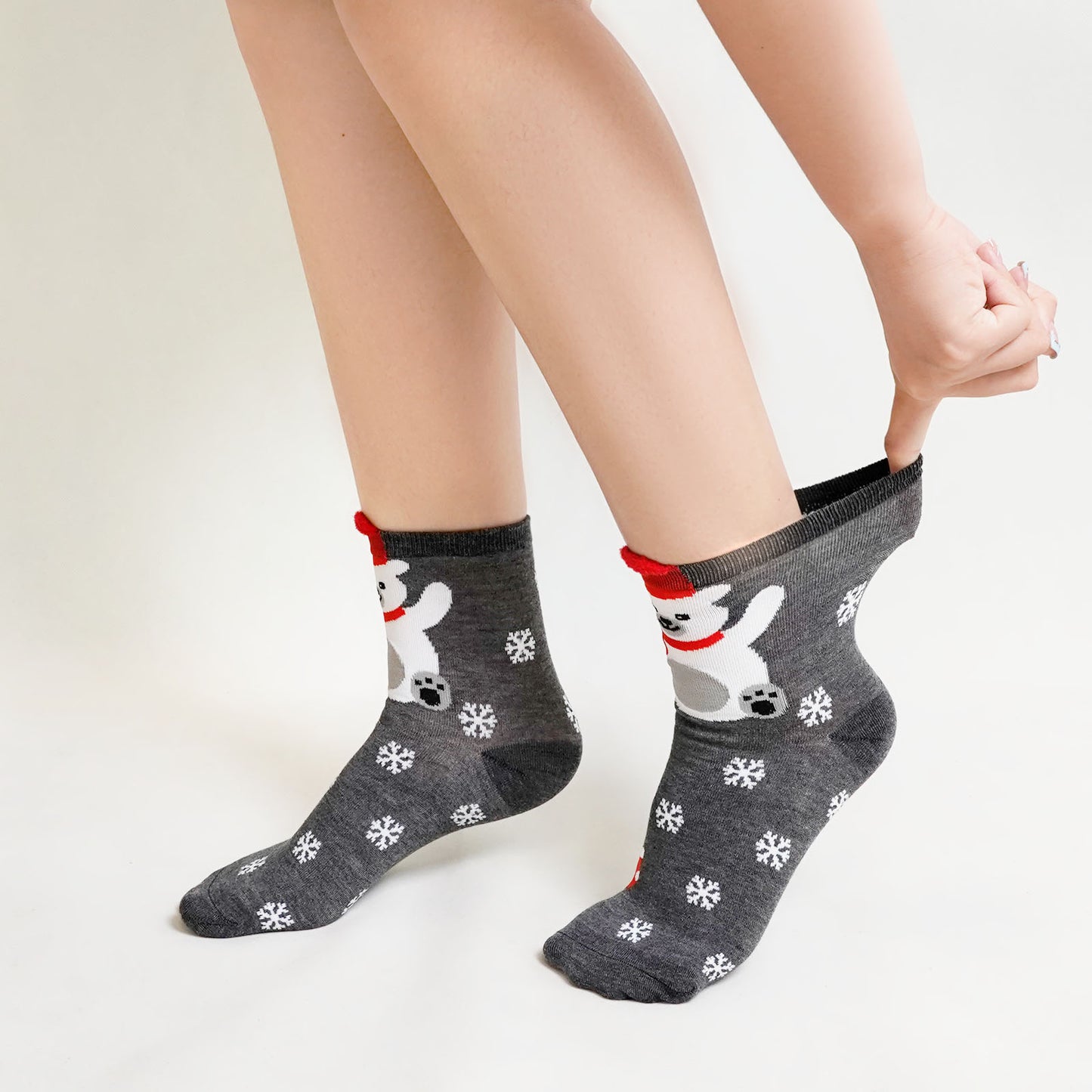 Christmas Socks, PUTUO Women Holidays Novelty Ankle Crew Socks, Cozy Fun Christmas Gifts for Women, 5 Pairs, Size 6-11