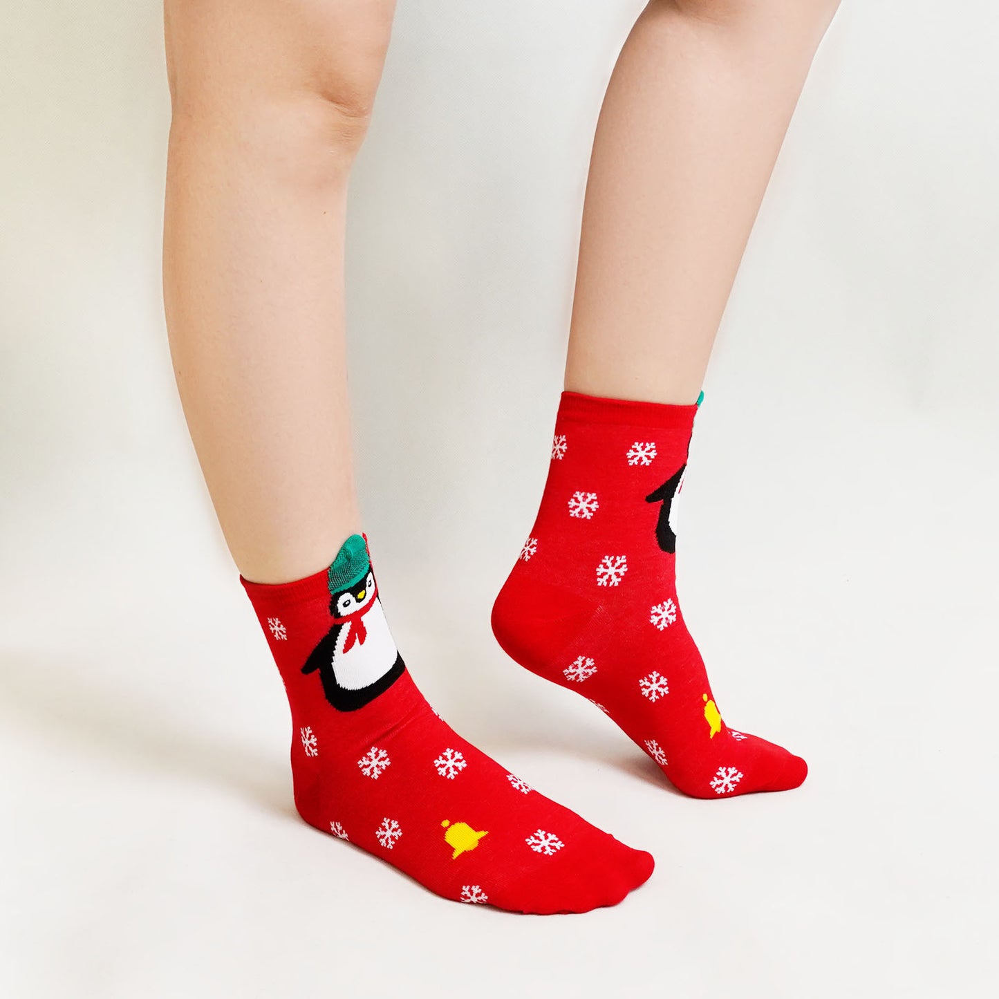 Christmas Socks, PUTUO Women Holidays Novelty Ankle Crew Socks, Cozy Fun Christmas Gifts for Women, 5 Pairs, Size 6-11