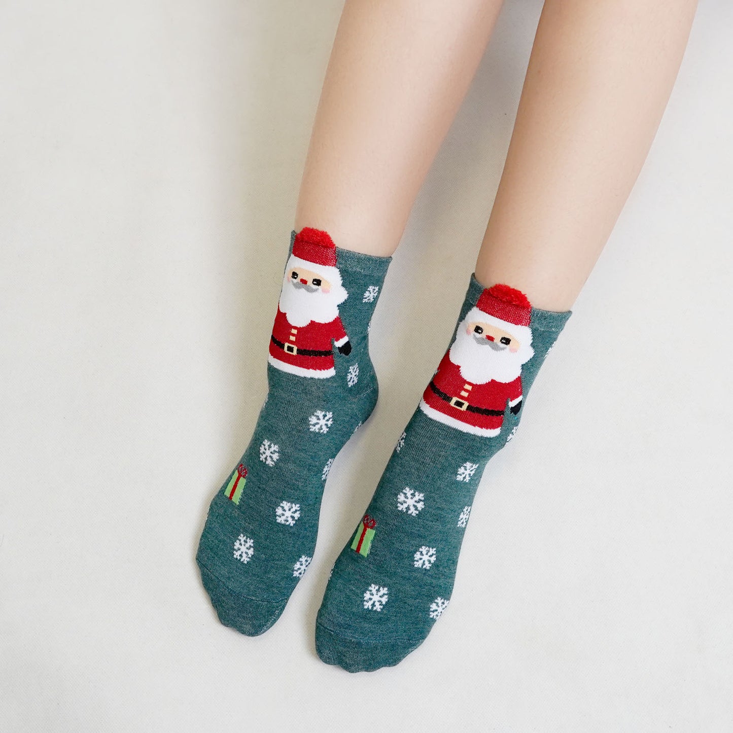 Christmas Socks, PUTUO Women Holidays Novelty Ankle Crew Socks, Cozy Fun Christmas Gifts for Women, 5 Pairs, Size 6-11