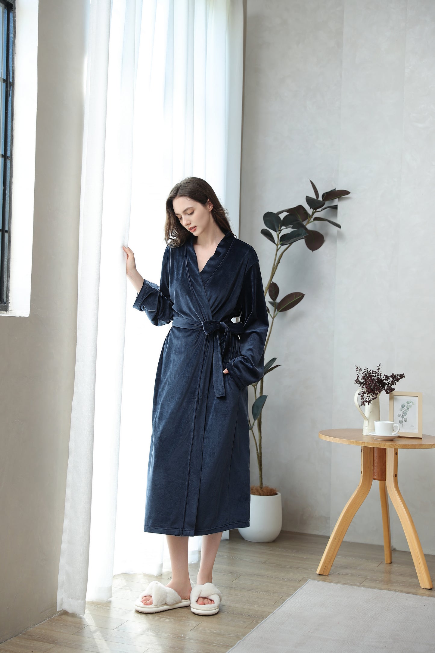 Womens Plush Soft Robe, PUTUO Robes for Women, Luxury Lightweight Fuzzy Warm Spa Robe, Winter Warm Pajamas Shower Nightgown Gift for Women