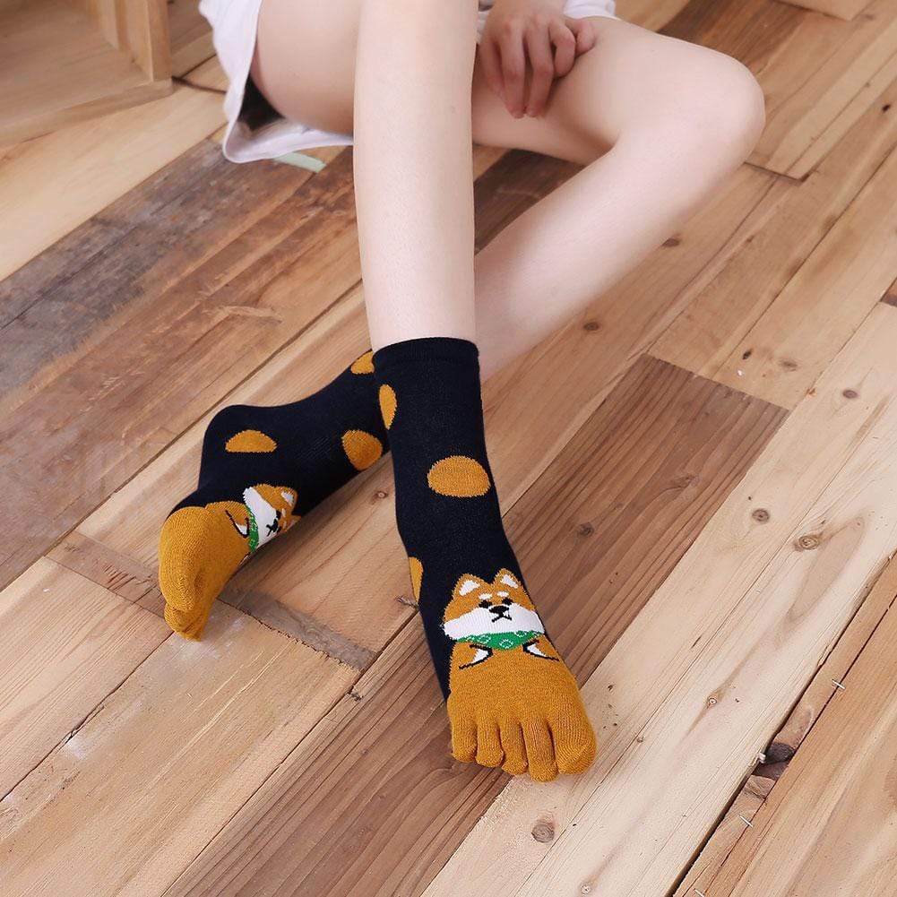 PUTUO Cute Polka Dots Animal Design 5 Finger Crew Socks for Women, 5 Pairs