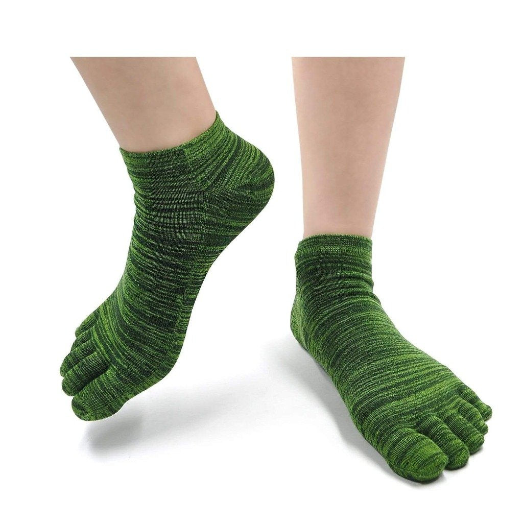 green athletic ankle socks for men